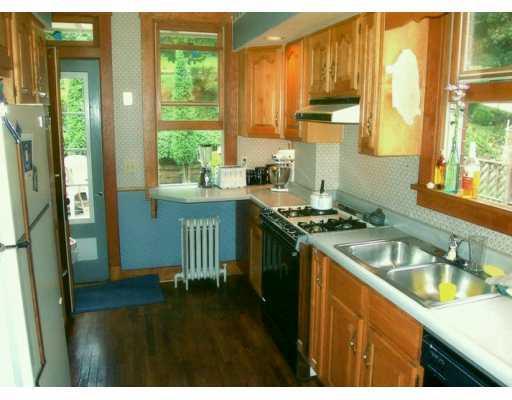 502 Cascade Road Forest Hills, PA 15221 - Photo 2 of 8 Gallery Image 2