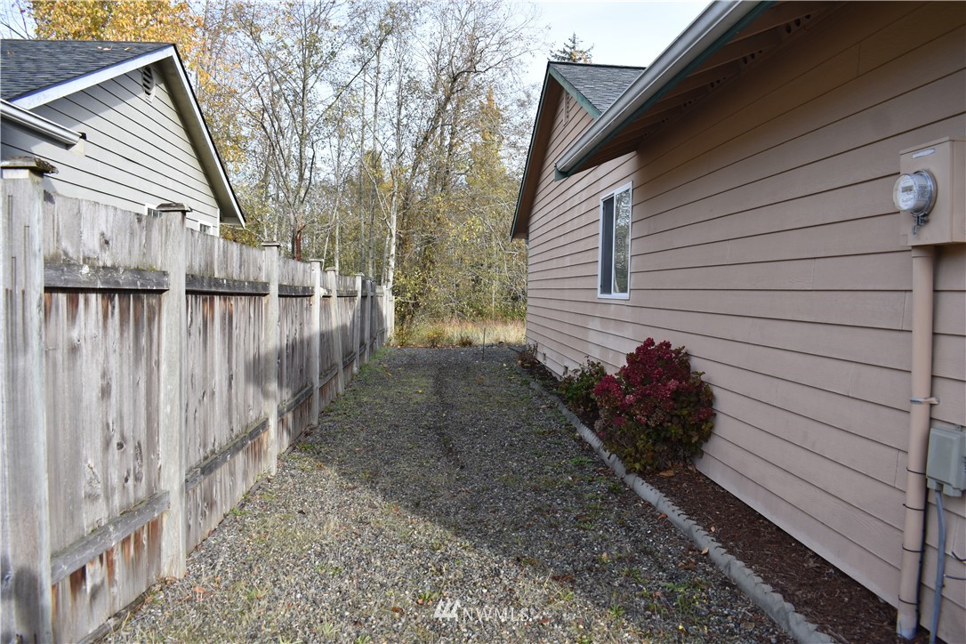 1364 Roma Road Bellingham, WA 98226 - Photo 18 of 22