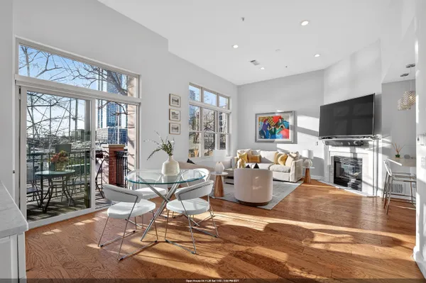 $1,275,000 | 15 Warren Street, Unit 125, Jersey City, NJ 07302