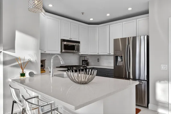 $1,275,000 | 15 Warren Street, Unit 125, Jersey City, NJ 07302