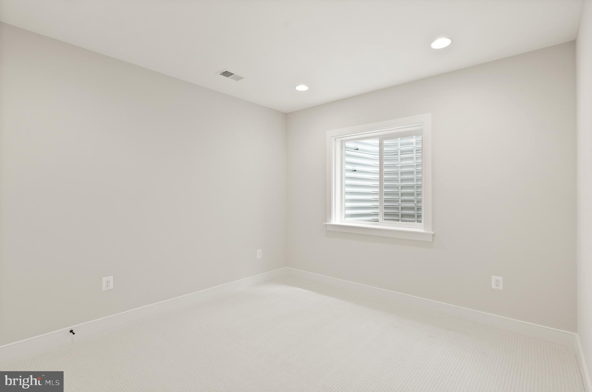 1212 Drake Street Southwest Vienna, VA 22180 - Photo 81 of 84