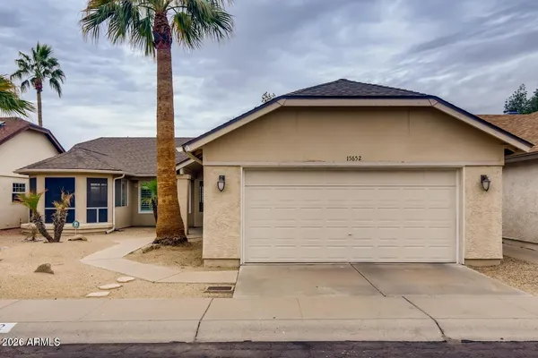 $428,000 | 15652 North 38th Place, Phoenix, AZ 85032