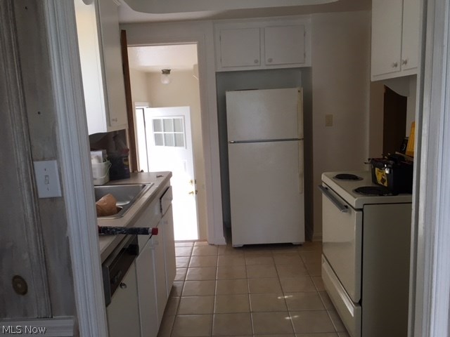 4018 Bayard Road Cleveland, OH 44121 - Photo 5 of 16