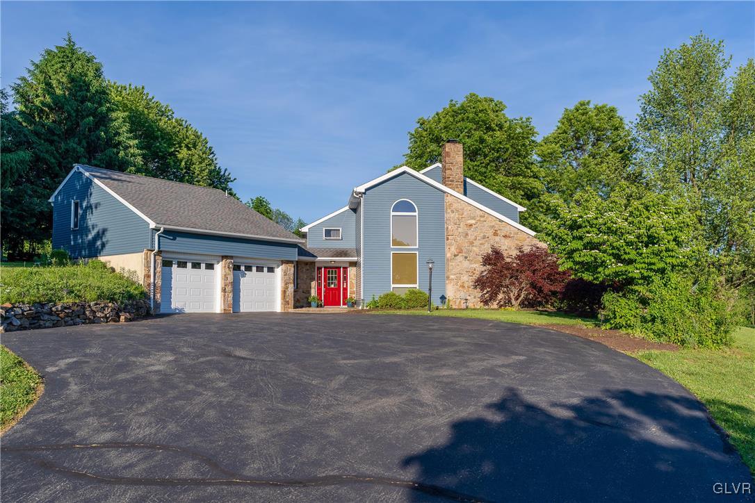 6774 Tollgate Road Zionsville, PA 18092 - Photo 3 of 25 Gallery Image 3