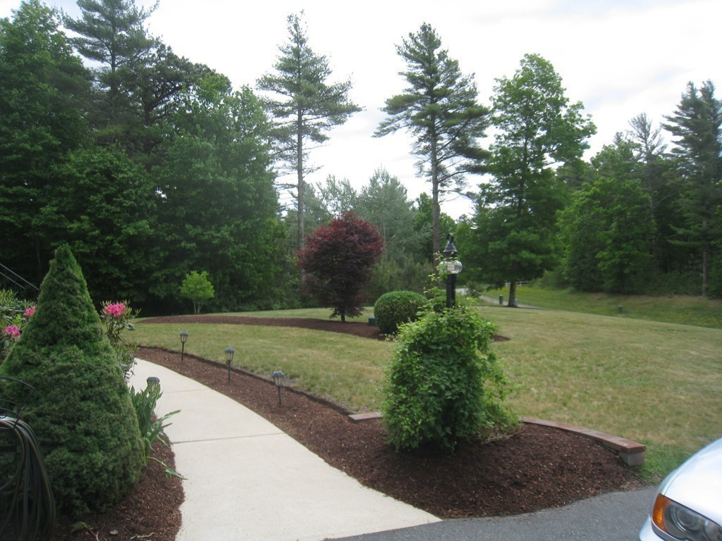 62 Mayflower Lane Rochester, MA 02770 - Photo 4 of 25