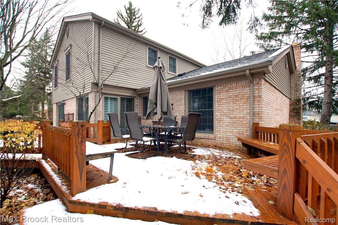 35145 Old Timber Road Farmington, MI 48331 - Photo 47 of 48 DSC00393.JPG