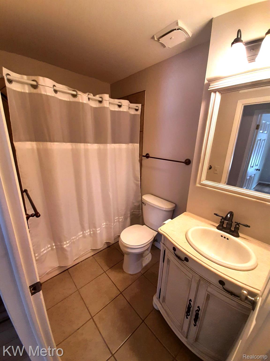 1265 Candlestick Lane Rochester, MI 48306 - Photo 15 of 23 Gallery Image 15