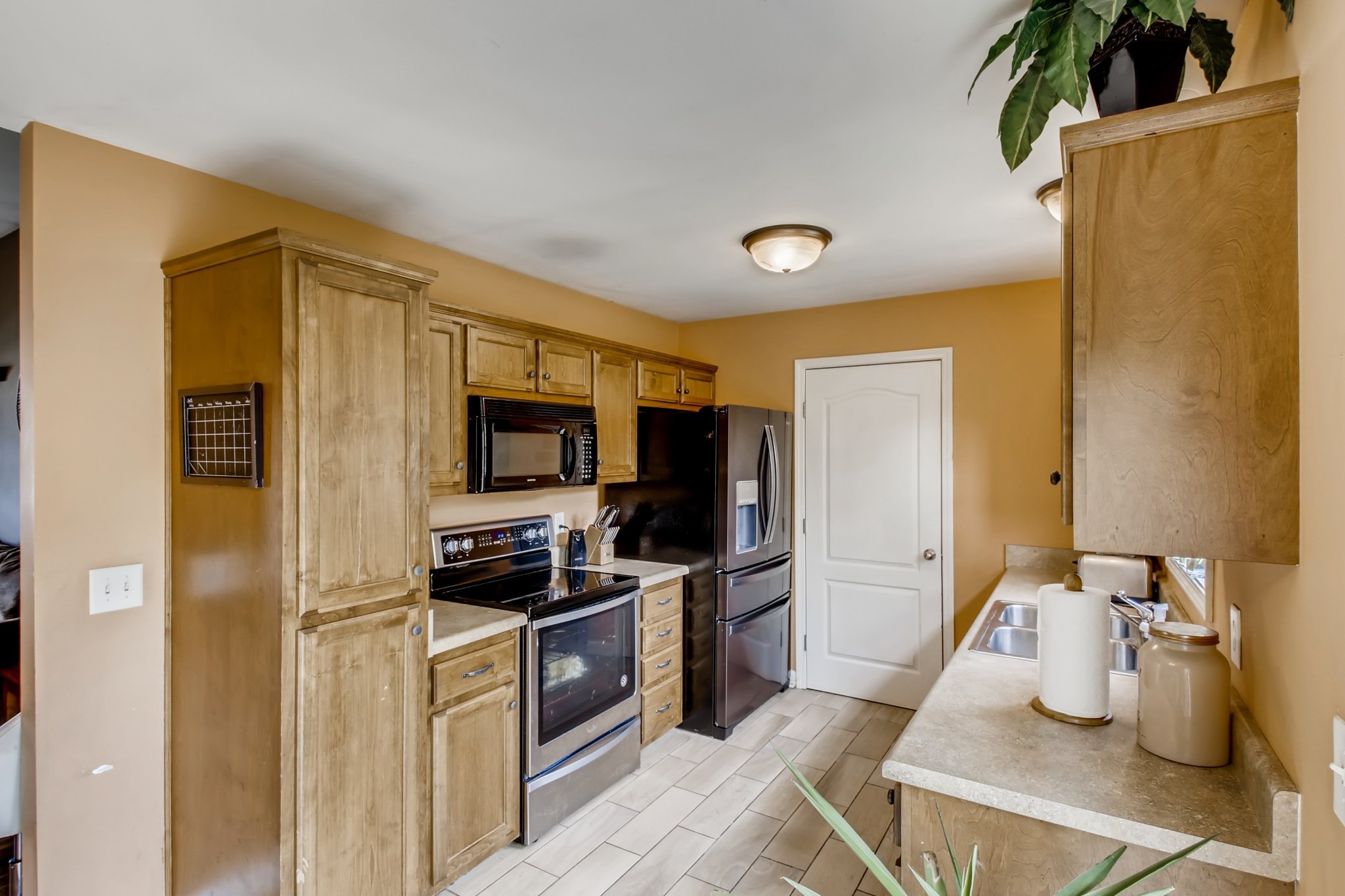 528 Rothwood Avenue Madison, TN 37115 - Photo 4 of 11 Gallery Image 4