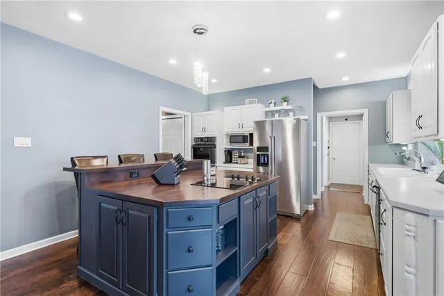 $929,000 | 1043 Victoria Place, Gibsonia, PA 15044