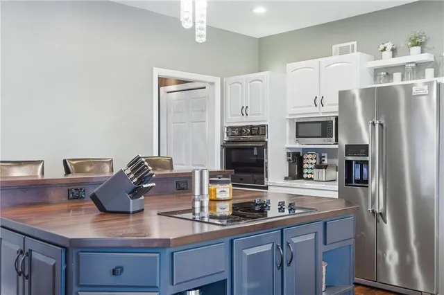 $929,000 | 1043 Victoria Place, Gibsonia, PA 15044