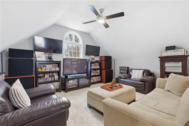 $929,000 | 1043 Victoria Place, Gibsonia, PA 15044