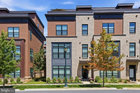 $1,145,000 | 3913 Cranes Bill Court, Rockville, MD 20852