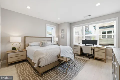 $1,145,000 | 3913 Cranes Bill Court, Rockville, MD 20852