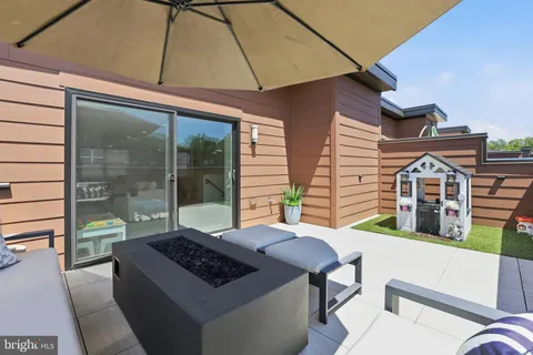 $1,145,000 | 3913 Cranes Bill Court, Rockville, MD 20852