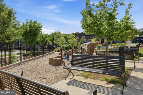 $1,145,000 | 3913 Cranes Bill Court, Rockville, MD 20852
