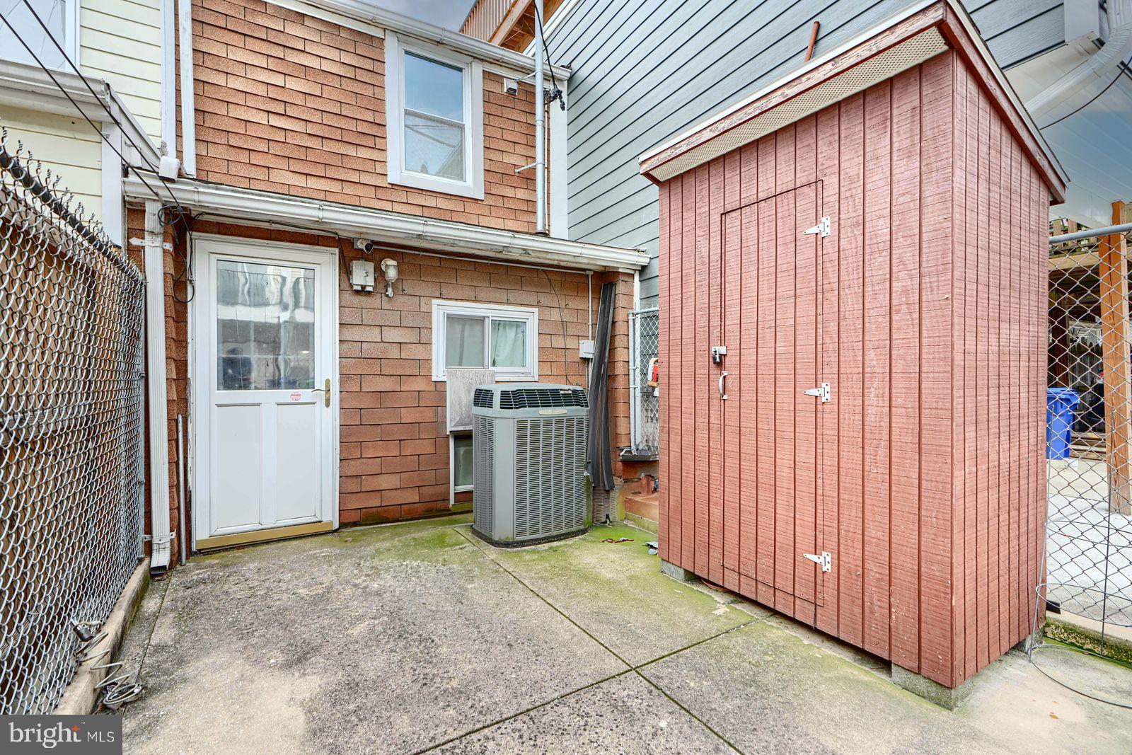 1516 Boyle Street Baltimore, MD 21230 - Photo 28 of 29 a view of a house with door