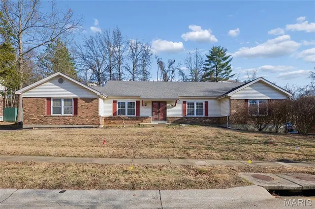 $543,375 | 394 Branchport Drive, Chesterfield, MO 63017