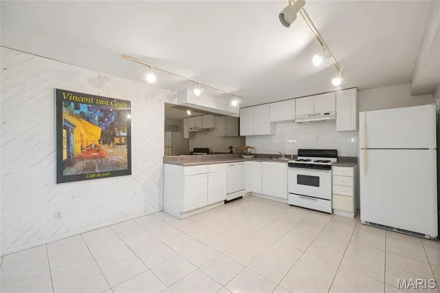 $539,900 | 394 Branchport Drive, Chesterfield, MO 63017