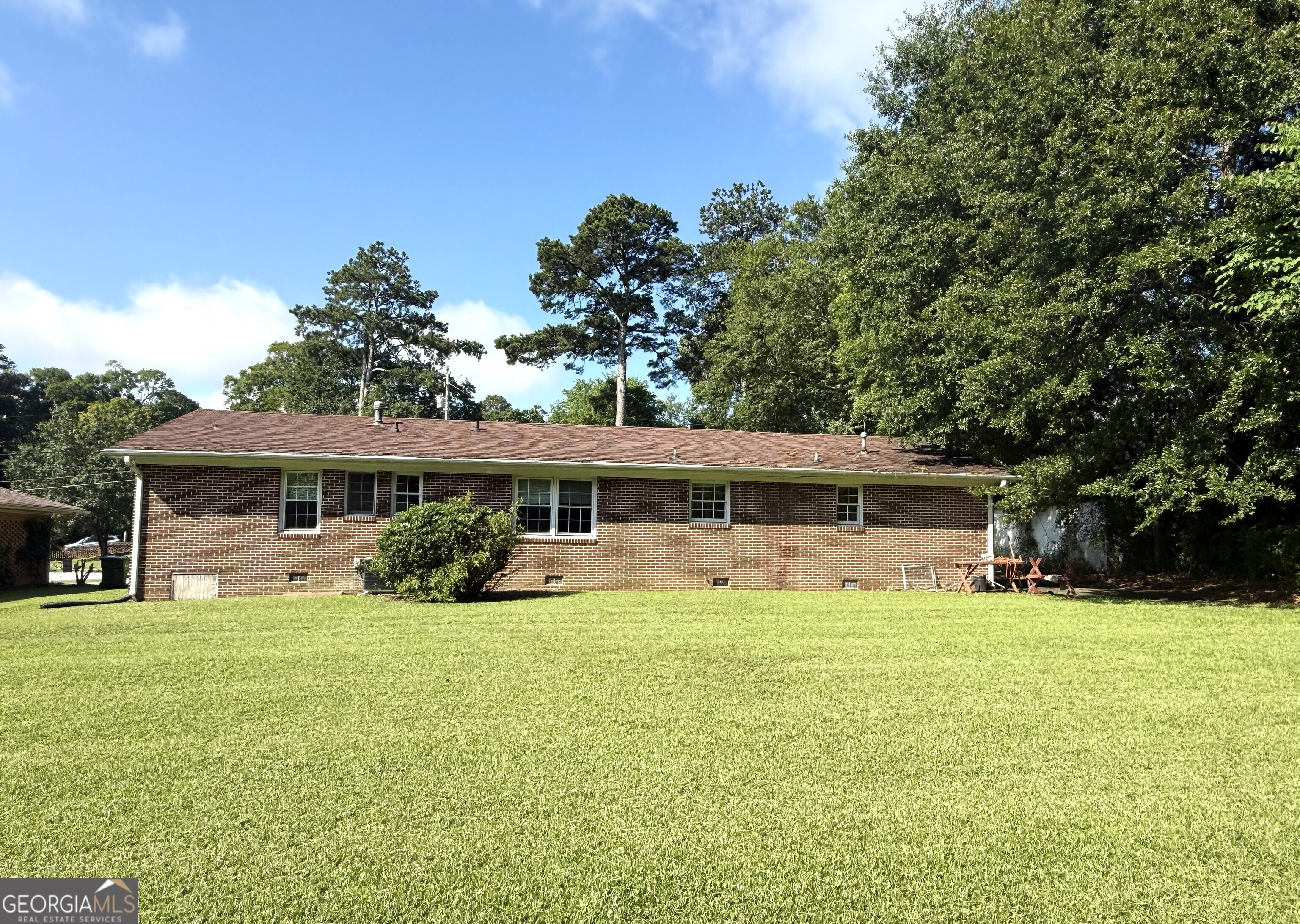 401 Edwards Street Elberton, GA 30635 - Photo 2 of 13