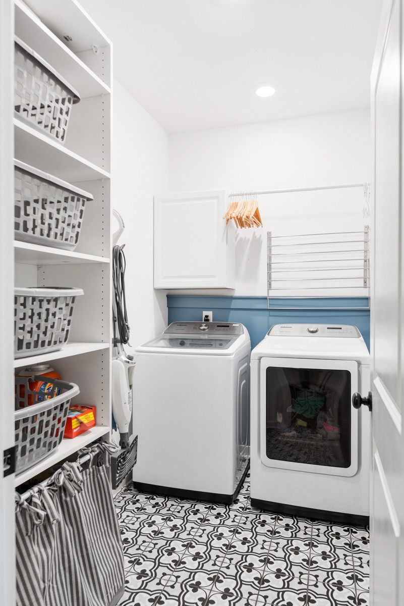 883 Plowson Road Mount Juliet, TN 37122 - Photo 26 of 47 a utility room with a washer and dryer