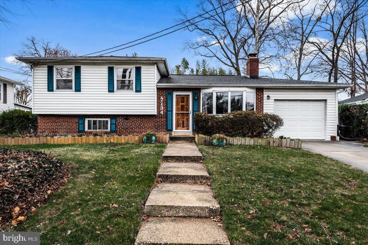 7134 Layton Drive Springfield, VA 22150 - Photo 5 of 30 Gallery Image 5
