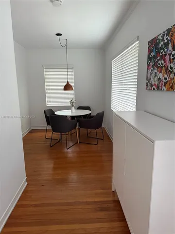 $3,400 | 3909 Ponce De Leon, Unit 2, Coral Gables, FL 33134