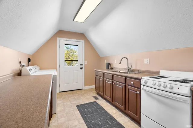 $312,000 | 206 South Railroad Street, Battle Ground, IN 47920