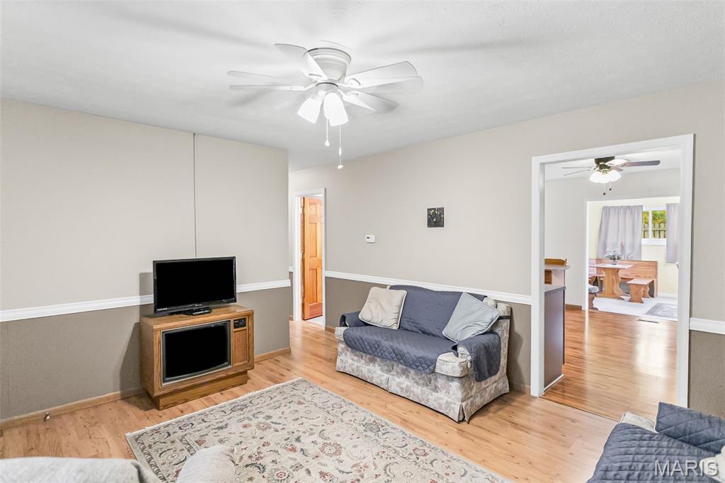 611 Brown Street Brighton, IL 62012 - Photo 12 of 35