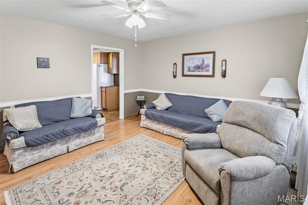 611 Brown Street Brighton, IL 62012 - Photo 13 of 35