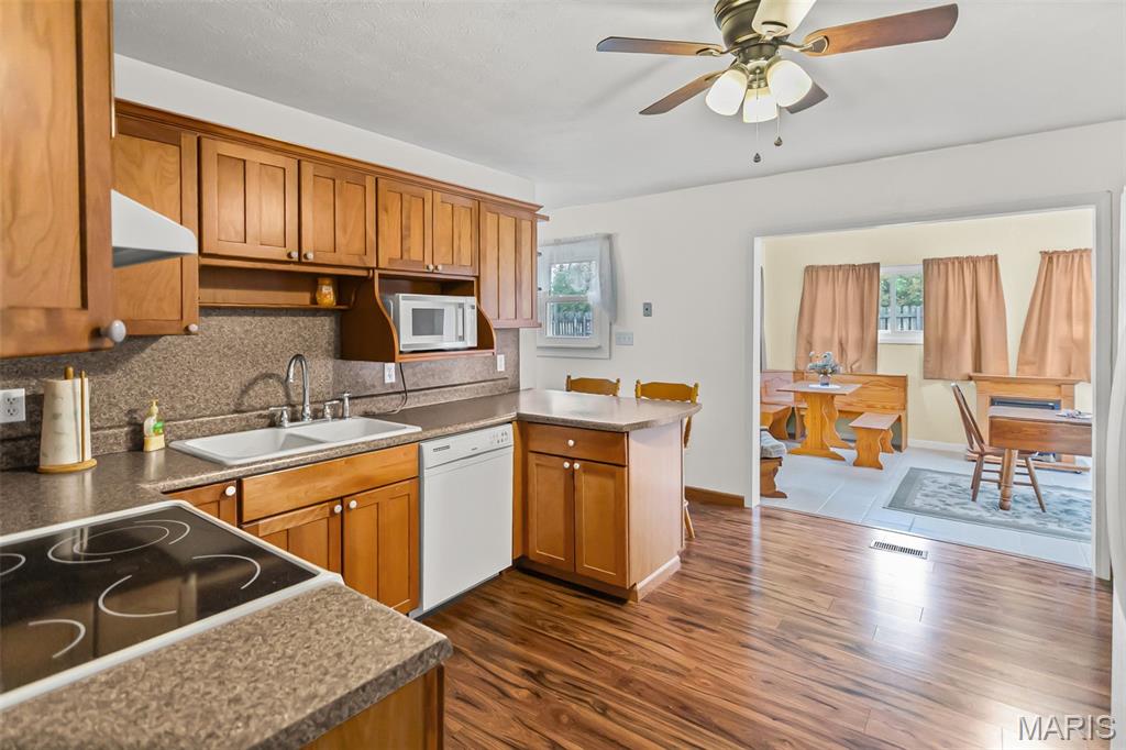 611 Brown Street Brighton, IL 62012 - Photo 15 of 35