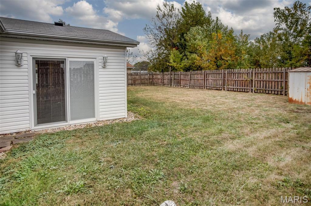 611 Brown Street Brighton, IL 62012 - Photo 5 of 35