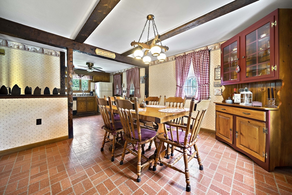 24 Spallus Road Stoughton, MA 02072 - Photo 3 of 29