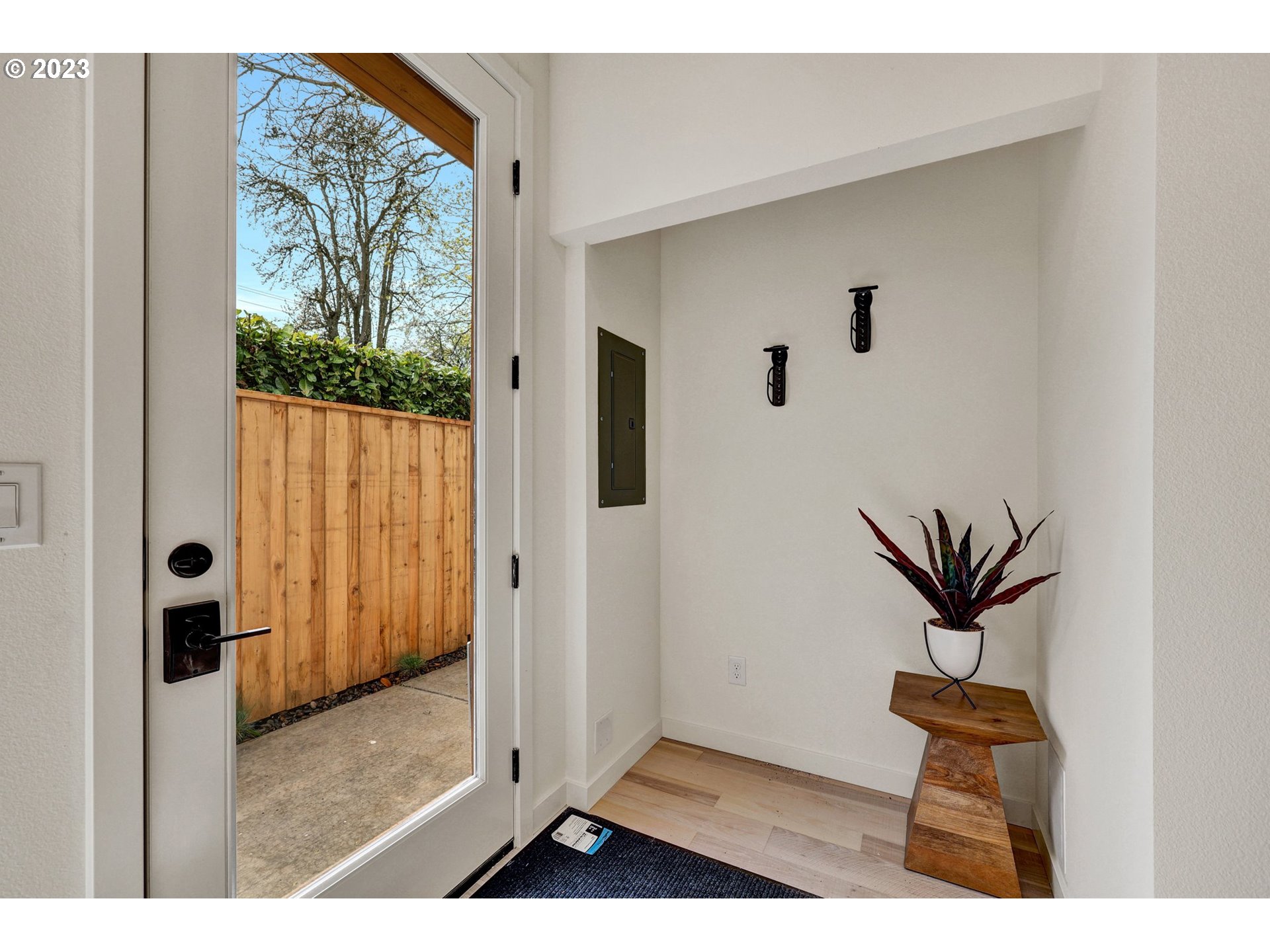 7558 North Berkeley Avenue Portland, OR 97203 - Photo 3 of 18