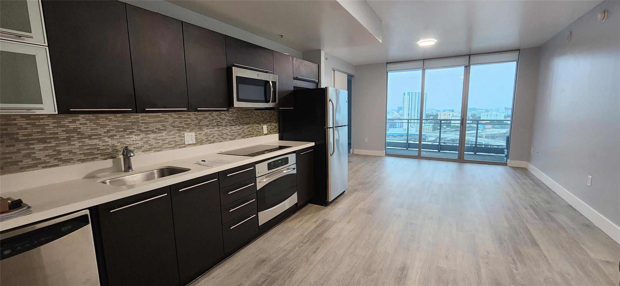 90 Southwest 3rd Street, Unit 2108 Miami, FL 33130 - Photo 1 of 40 Photo 1