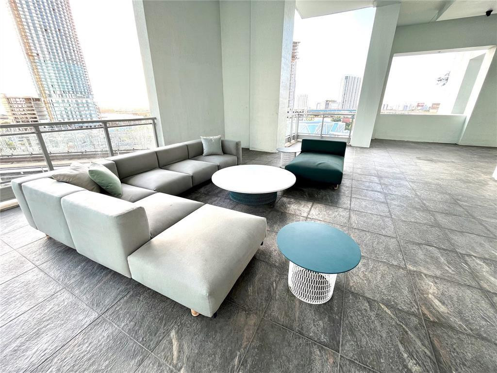 90 Southwest 3rd Street, Unit 2108 Miami, FL 33130 - Photo 24 of 40 Photo 24