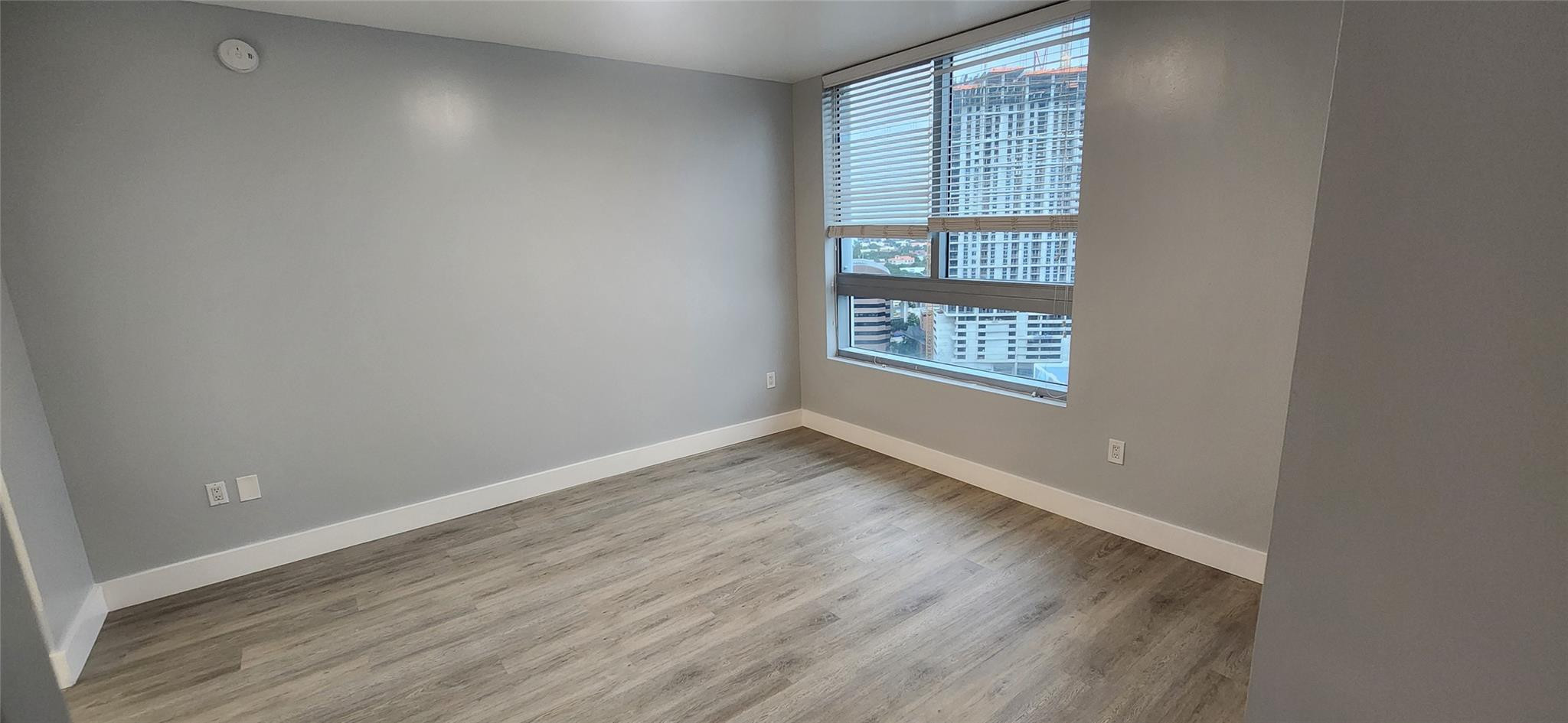 90 Southwest 3rd Street, Unit 2108 Miami, FL 33130 - Photo 4 of 40 Photo 4