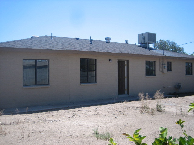 1620 West Mountain View Road Phoenix, AZ 85021 - Photo 3 of 8 Back view
