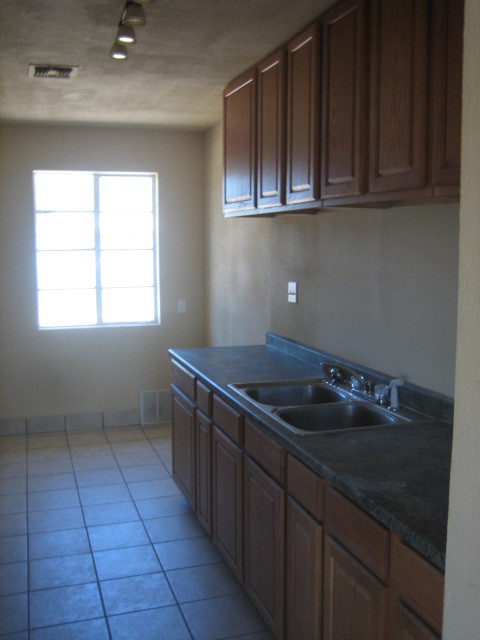 1620 West Mountain View Road Phoenix, AZ 85021 - Photo 5 of 8 new kitchen (2)