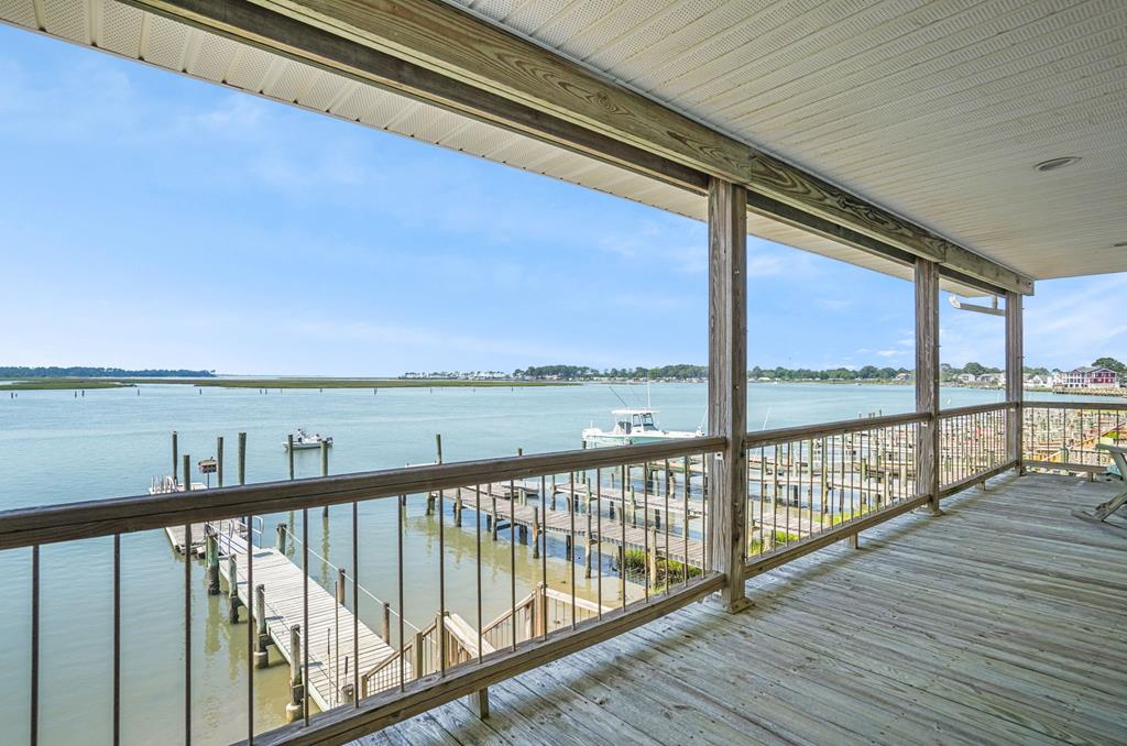 7442 East Side Road Chincoteague Island, VA 23336 - Photo 20 of 45