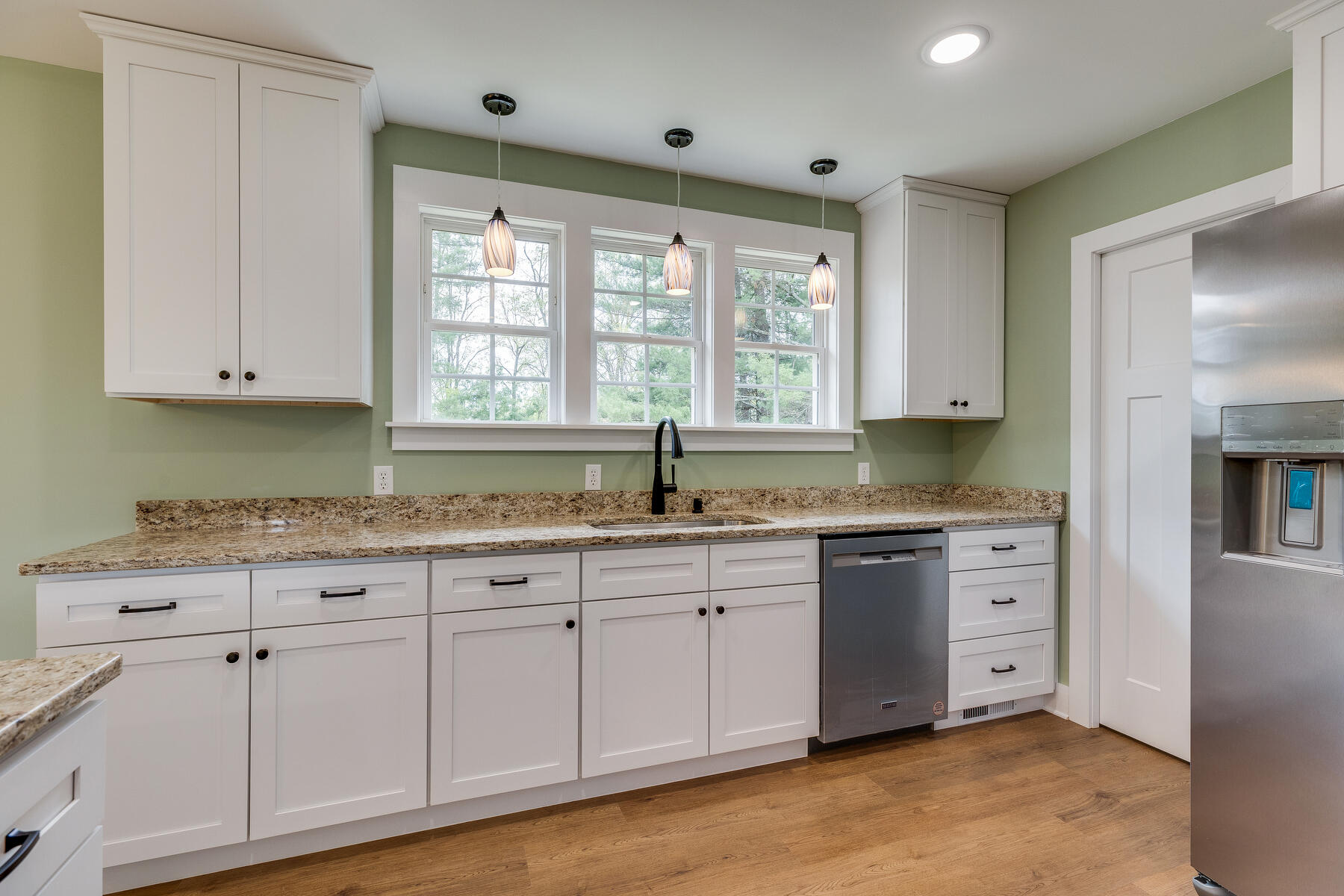 429 Merman Road Kingsport, TN 37663 - Photo 11 of 35 011