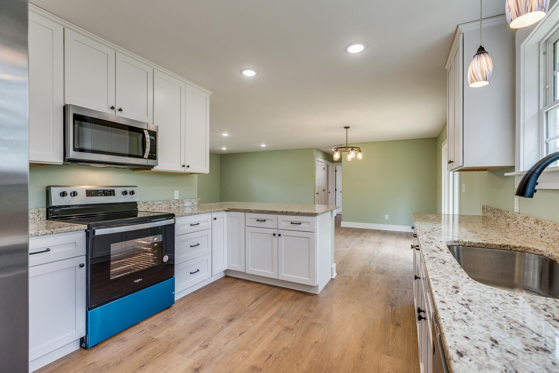 429 Merman Road Kingsport, TN 37663 - Photo 12 of 35 012
