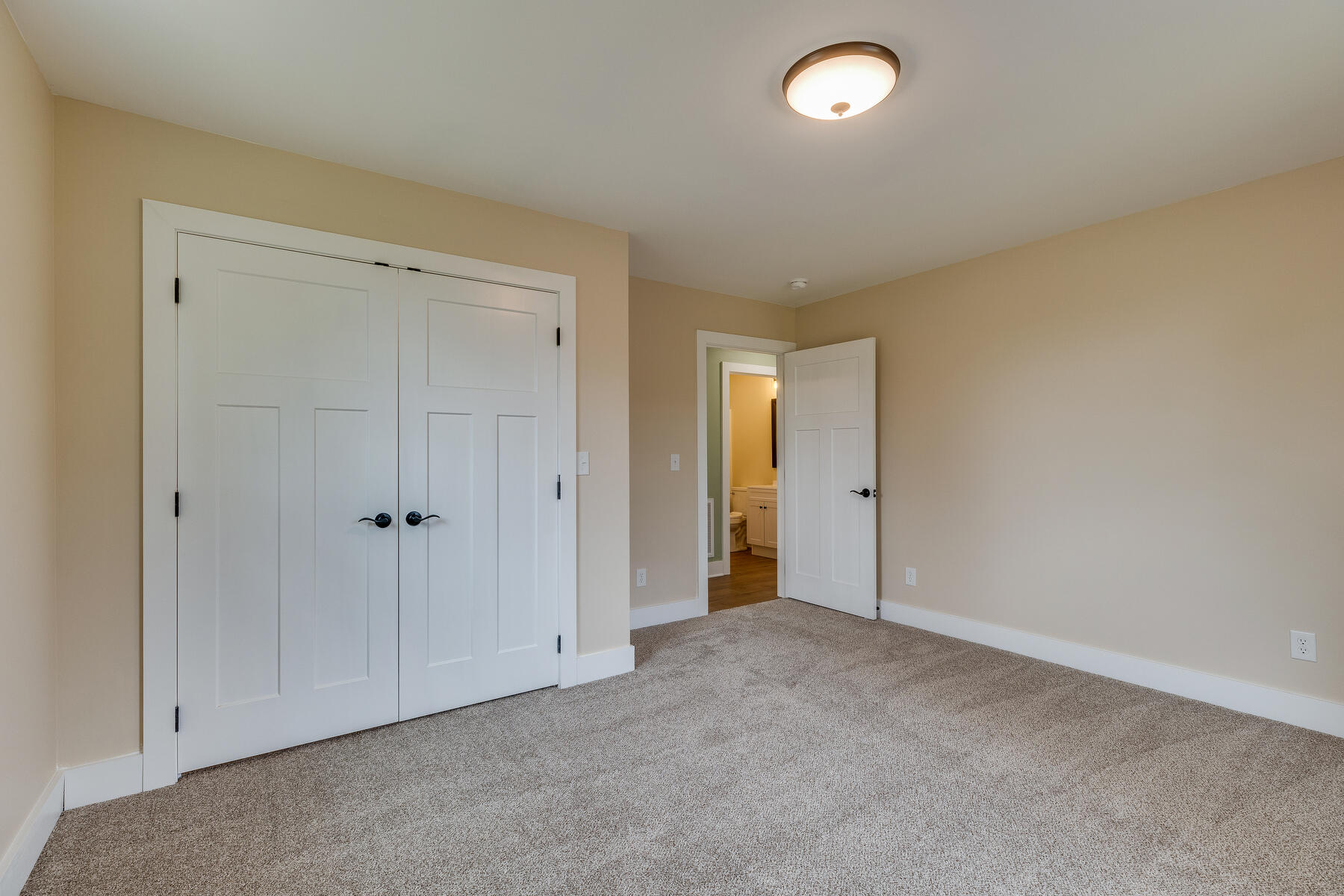 429 Merman Road Kingsport, TN 37663 - Photo 23 of 35 023