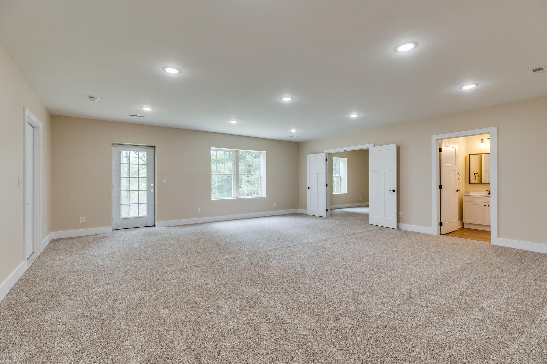 429 Merman Road Kingsport, TN 37663 - Photo 24 of 35 024