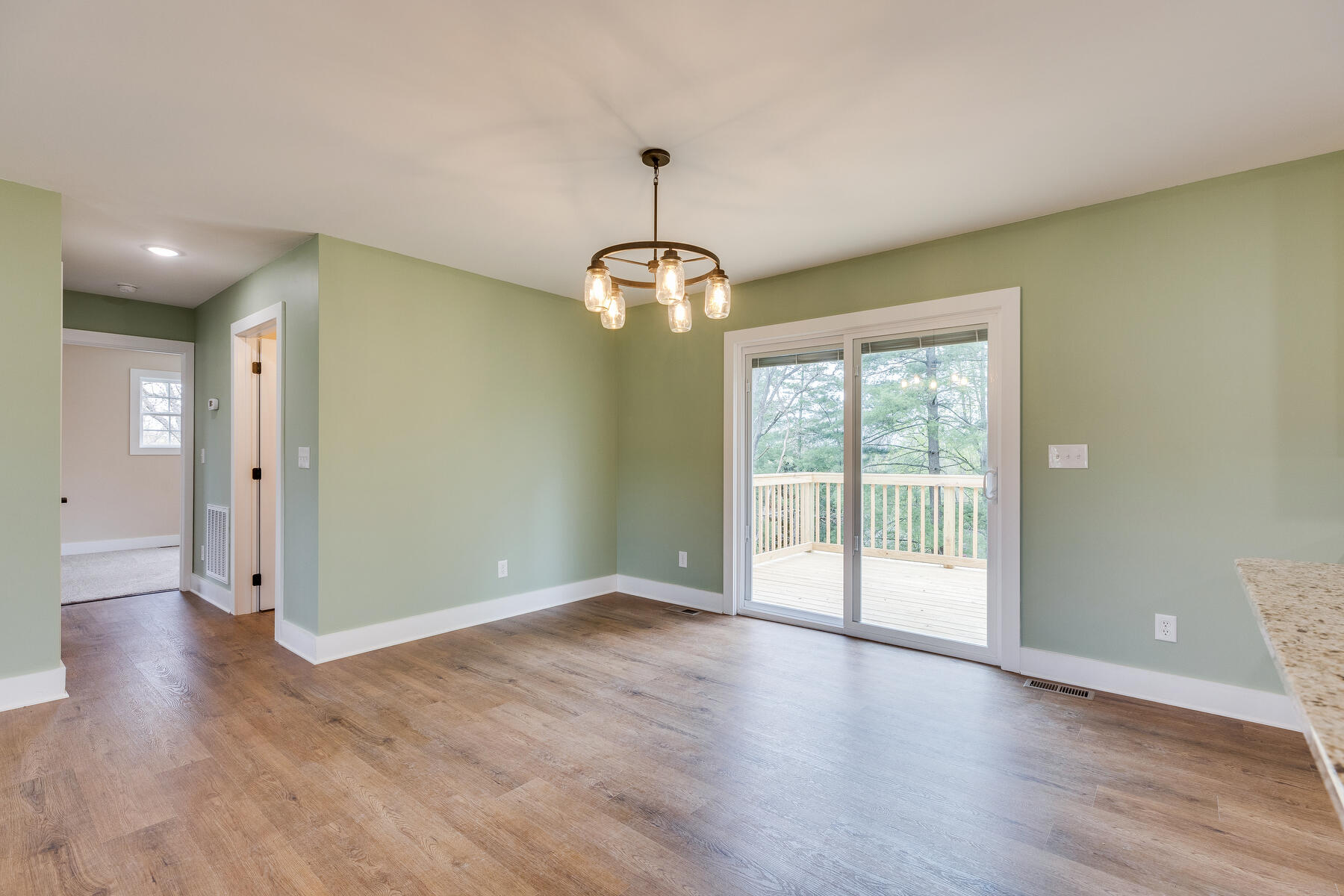 429 Merman Road Kingsport, TN 37663 - Photo 8 of 35 008