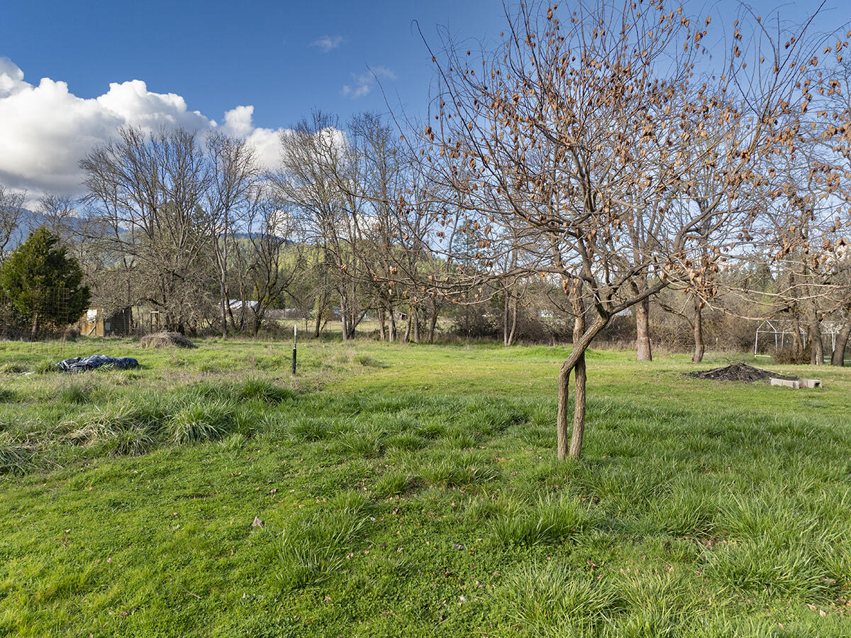 1392 Cedar Flat Road Williams, OR 97544 - Photo 48 of 56 47