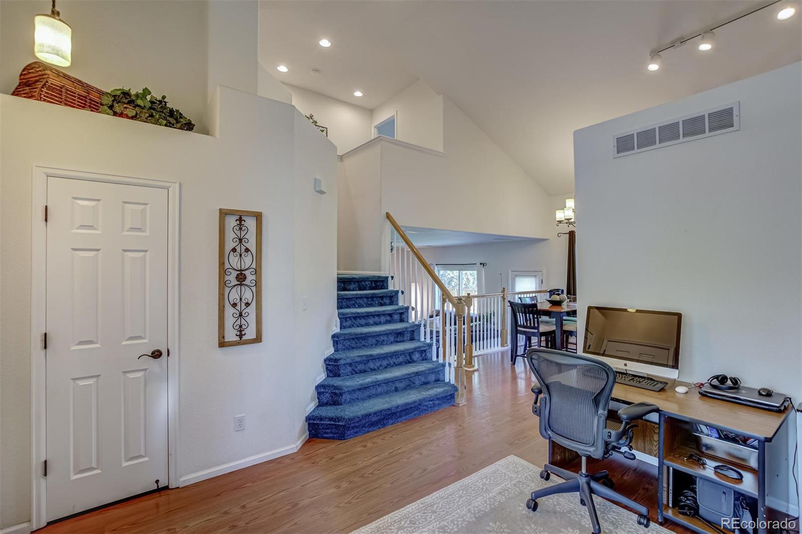 1051 Riddlewood Road Highlands Ranch, CO 80129 - Photo 6 of 37
