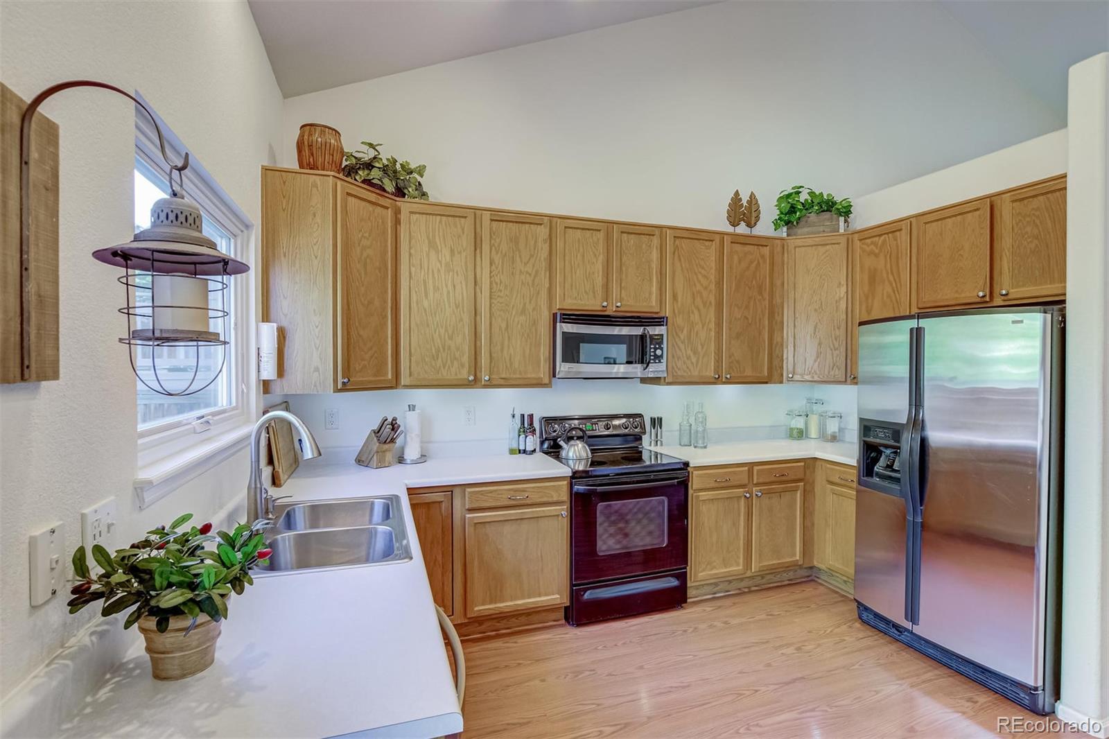 1051 Riddlewood Road Highlands Ranch, CO 80129 - Photo 10 of 37