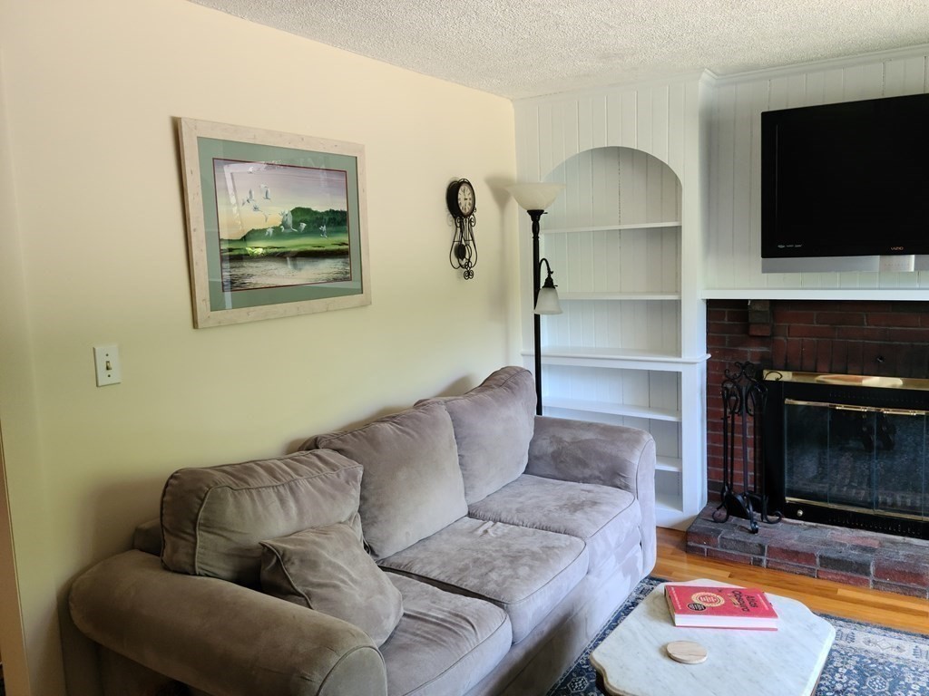 14 Monroe Road Salem, MA 01970 - Photo 16 of 28 Gallery Image 16