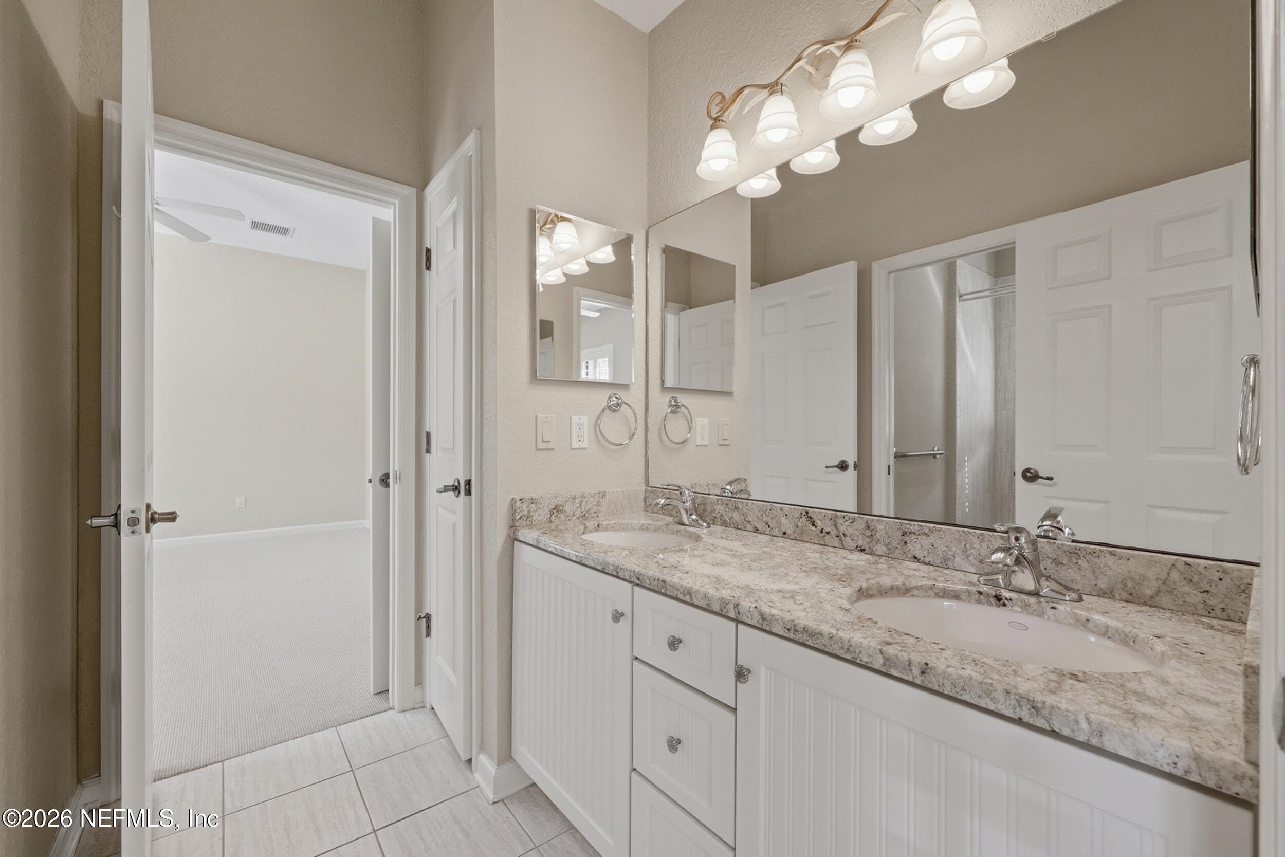 661 Treehouse Circle St. Augustine, FL 32095 - Photo 31 of 89 Jack & Jill Bath