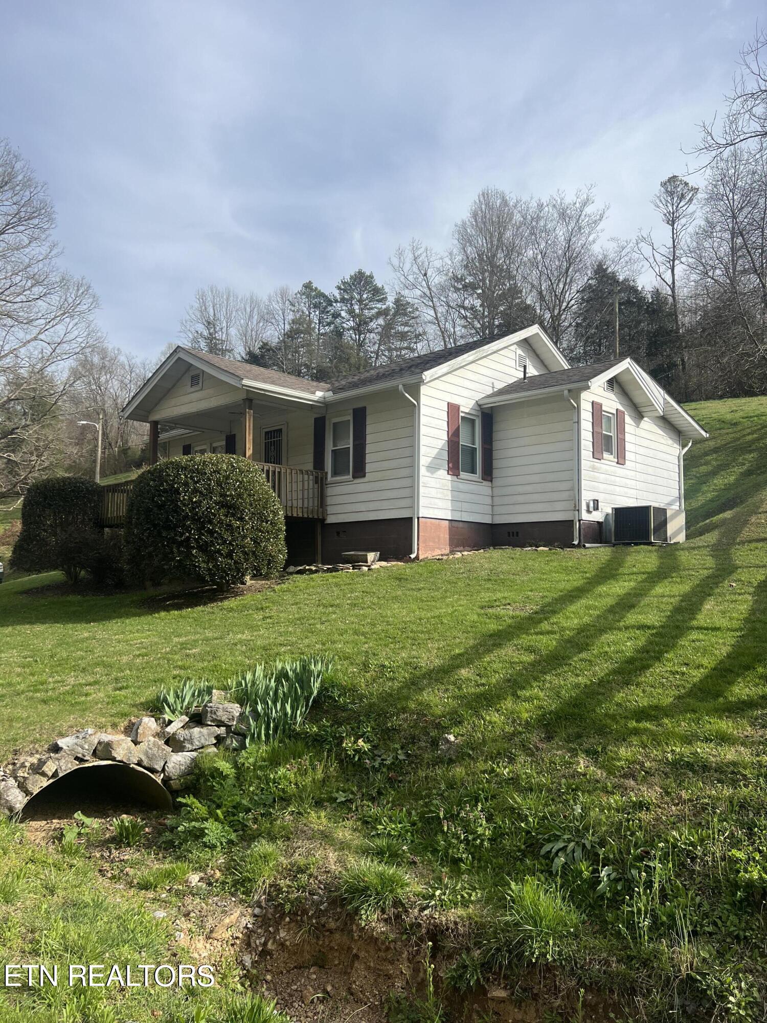 767 Old Mulberry Road Tazewell, TN 37879 - Photo 2 of 21 IMG_5301